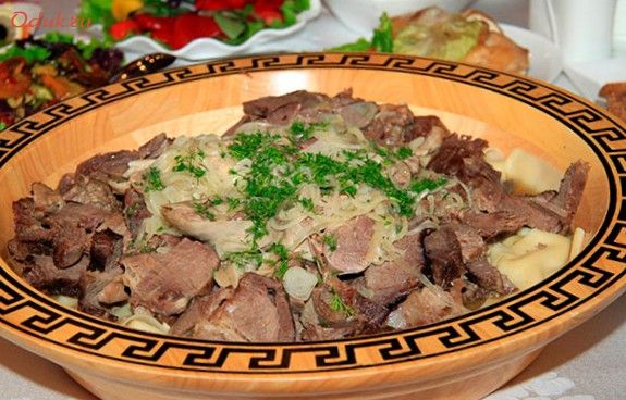 бешбармак, бульона выложить, жир, лапша