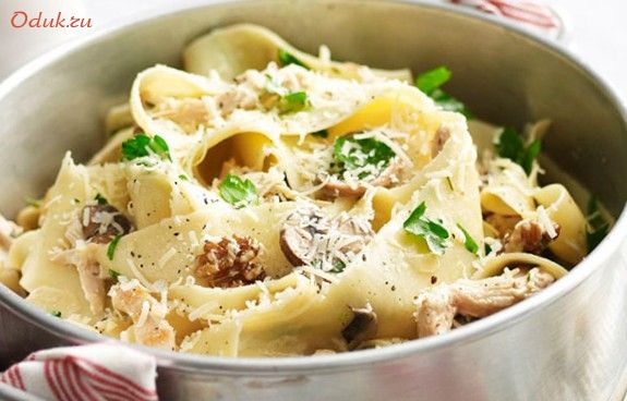 феттучини, соусом, капуста