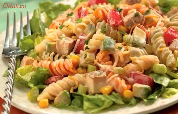 салат, спагетти, курицей салат, спагетти, курицей