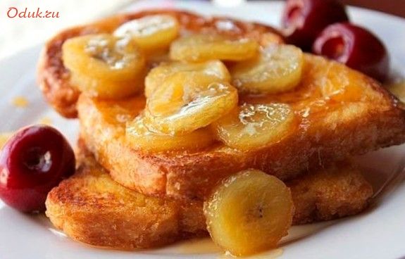 тосты, бананом, карамелью