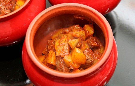 мясо, горшочках
