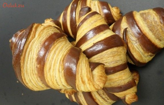 двухцветные, круассаны