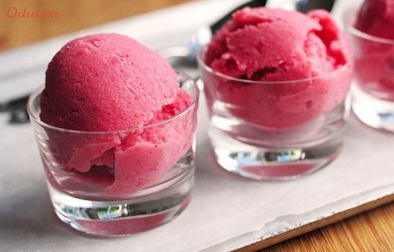 нежный, клубничный, щербет