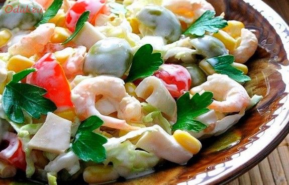 салат, креветками, кукурузой, капуста