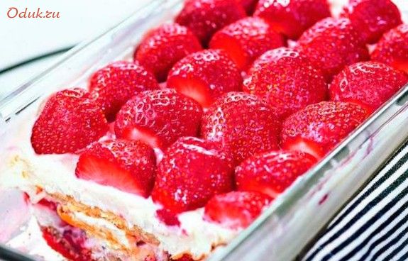 клубничный, тирамису, печеньем