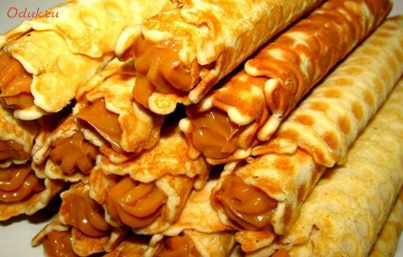 слоеные, трубочки, вареным