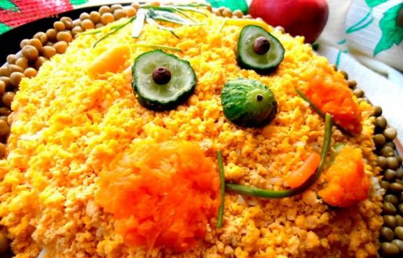 салат, колобок, колбасой