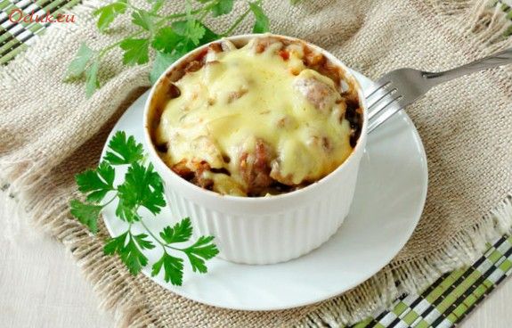 фрикадельки, грибами, картофелем