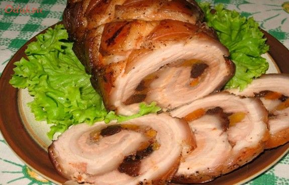 рулет, грудинки, сухофруктами рулет, грудинки, сухофруктами