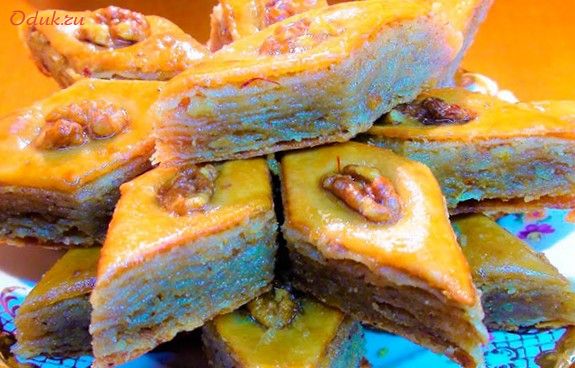 восточная, пахлава, орехами