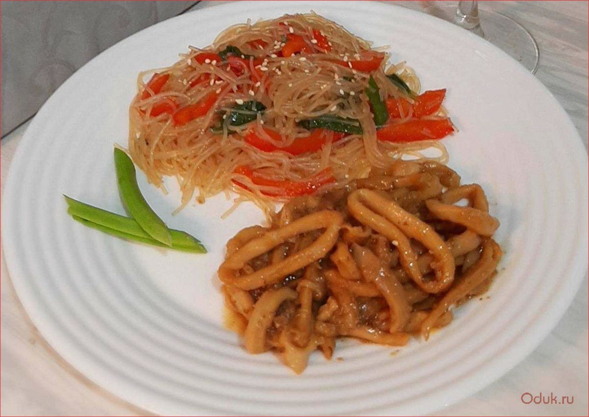 (вкуснейший, рецепт, фунчозы, нежными, кальмарами) Вкуснейший рецепт фунчозы с нежными кальмарами, свежими овощами и ароматными специями